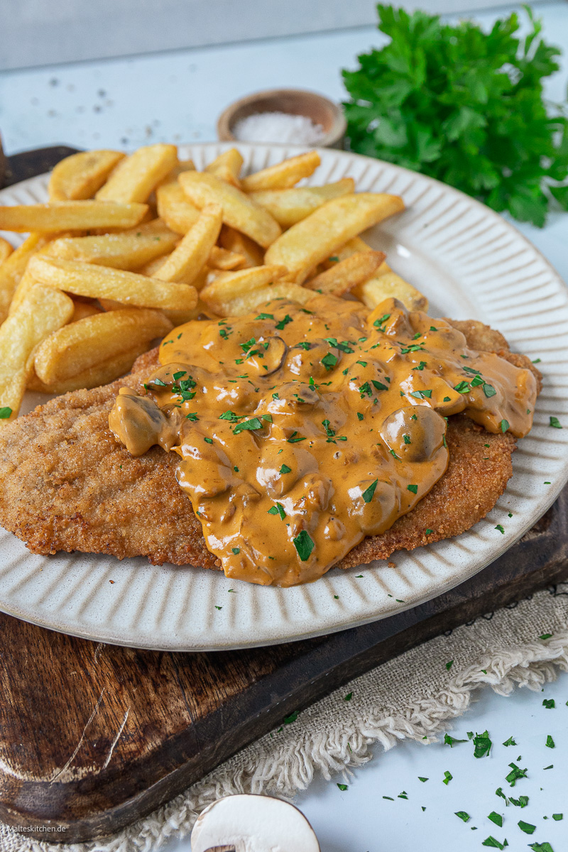 Jägerschnitzel mit Jägersoße