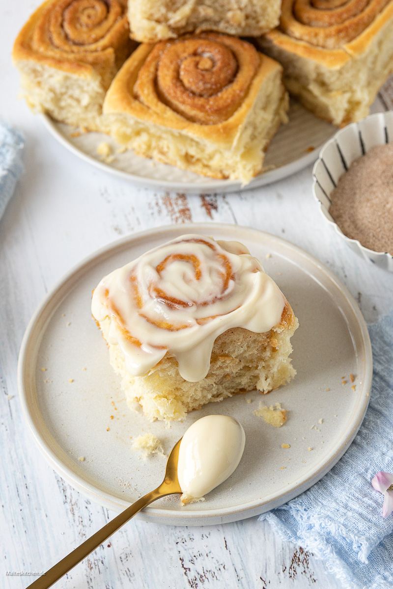 Zimtschnecken mit Frischkäse-Glasur
