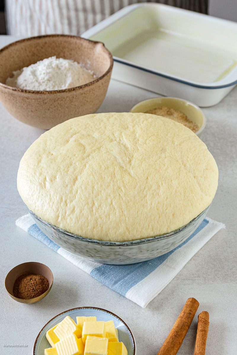 Hefeteig für die Zimtschnecken