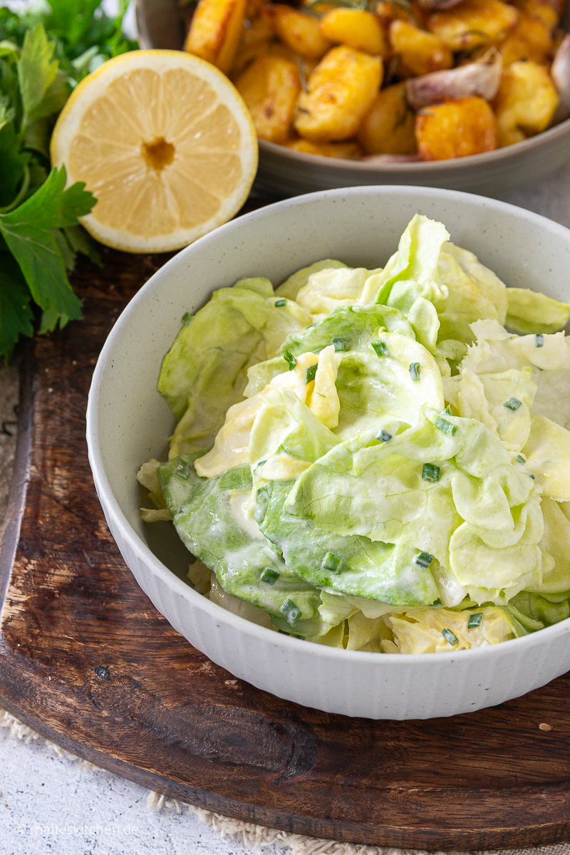 Kopfsalat mit Omas Dressing