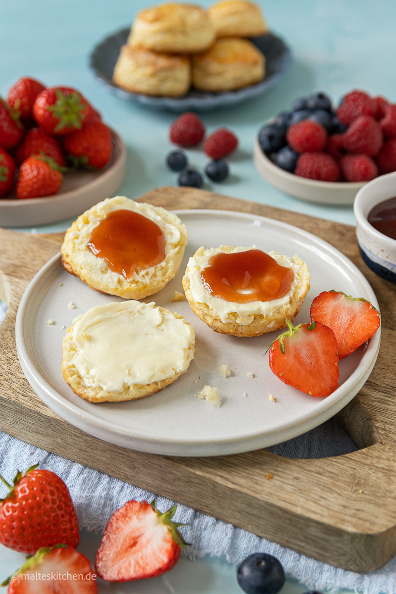 Mürbe Scones aus England backen.