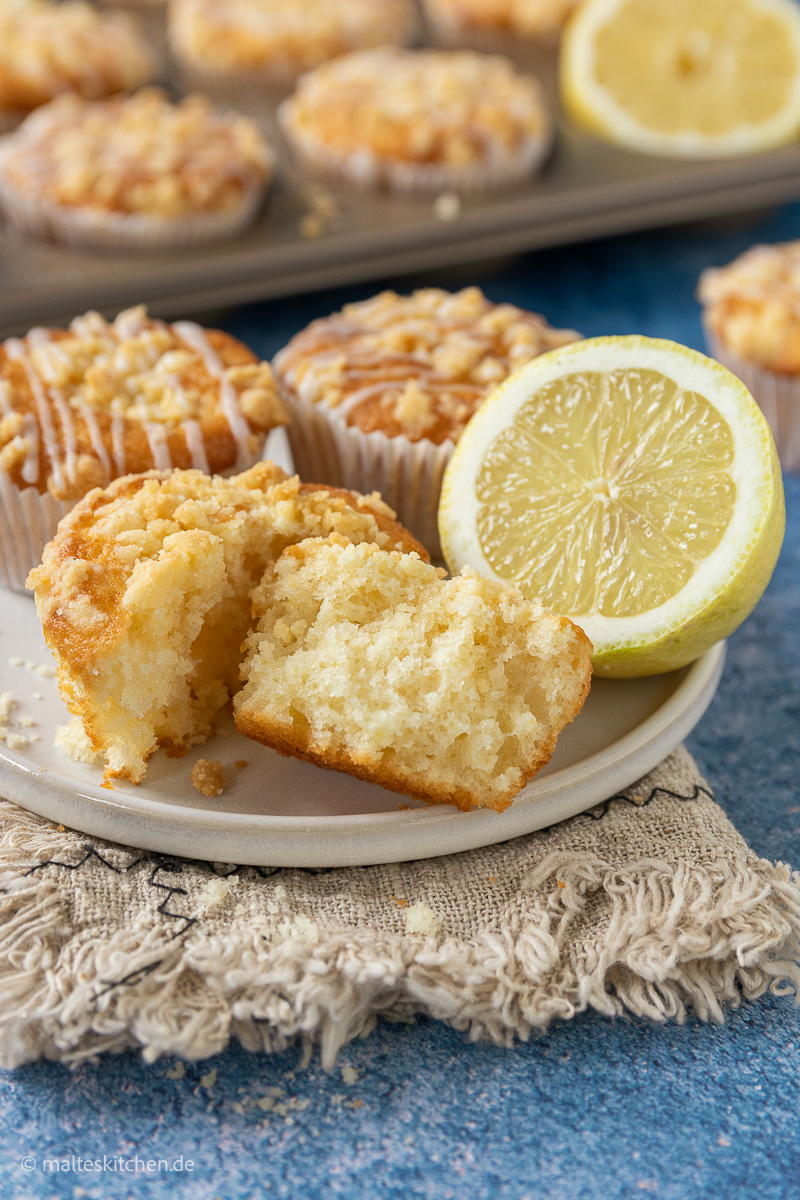 Muffins mit Zitrone.