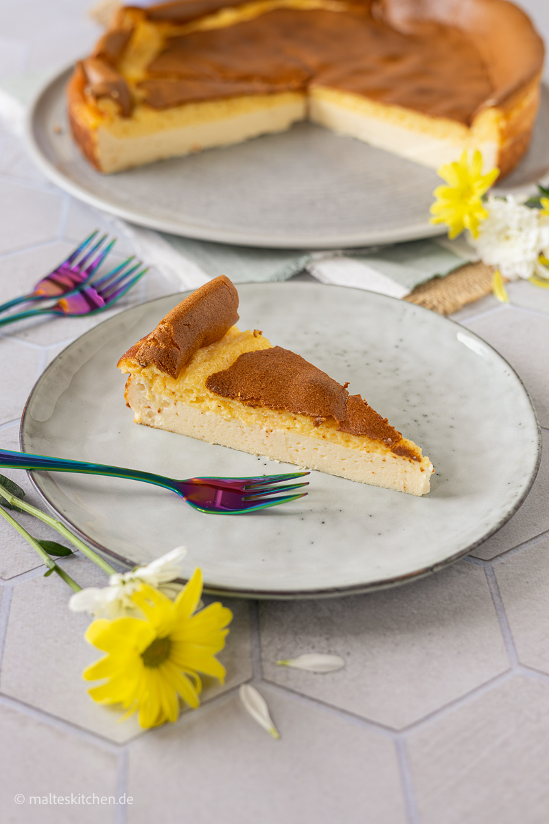 Quarkuchen mit Puddingschicht.