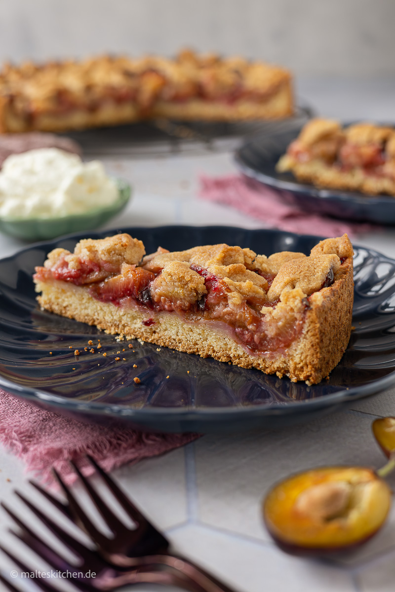 Pflaumenkuchen mit Streuseln