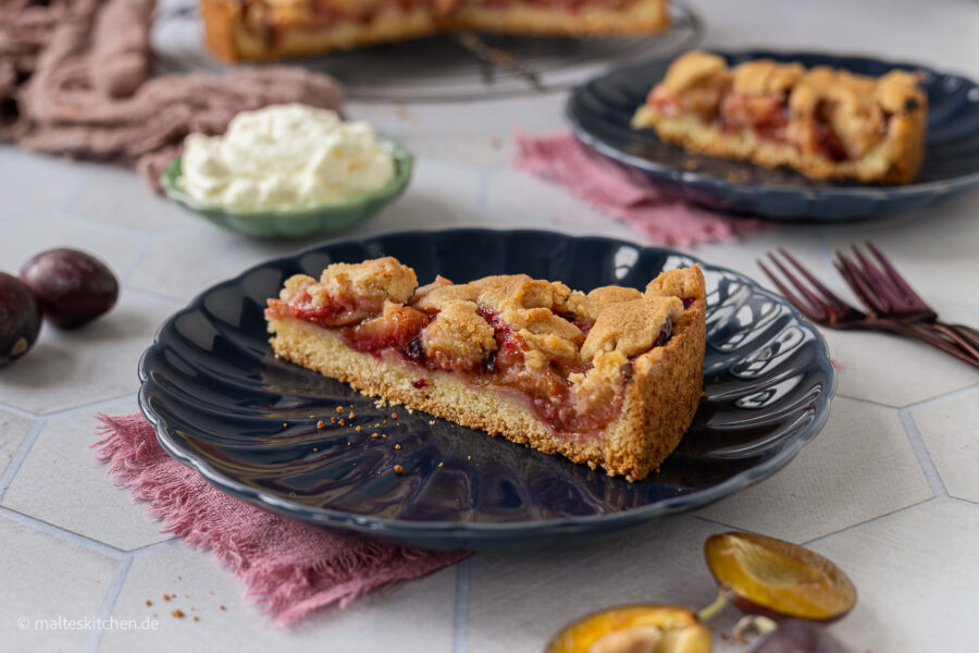 Pflaumenkuchen mit Streuseln