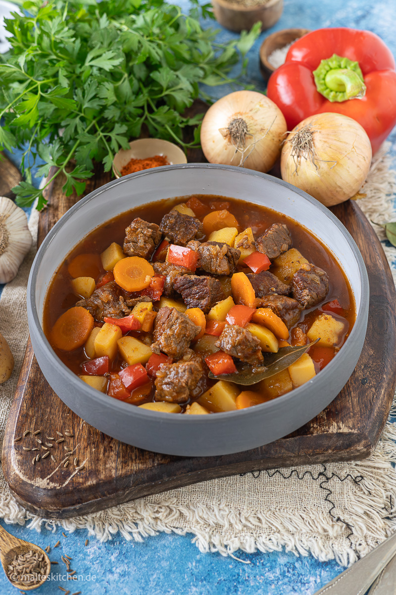 Gulaschsuppe nach ungarischer Art