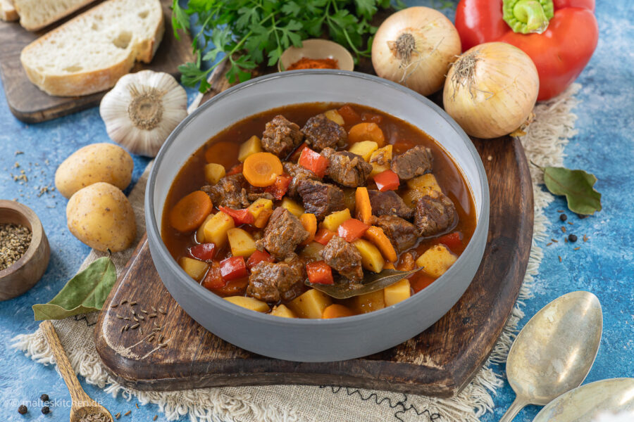 Gulaschsuppe ungarische Art