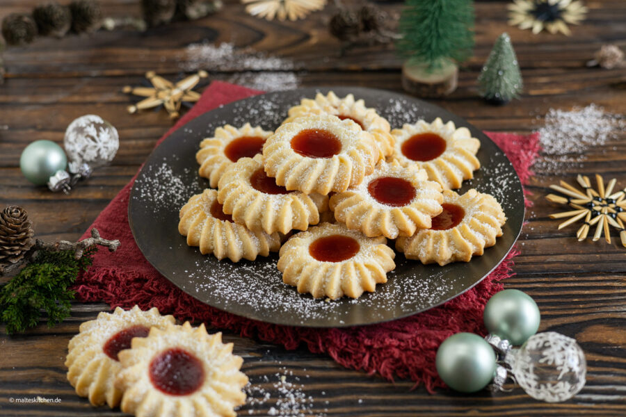 Weihnachtsplätzchen - Sandgebäck mit Marmelade