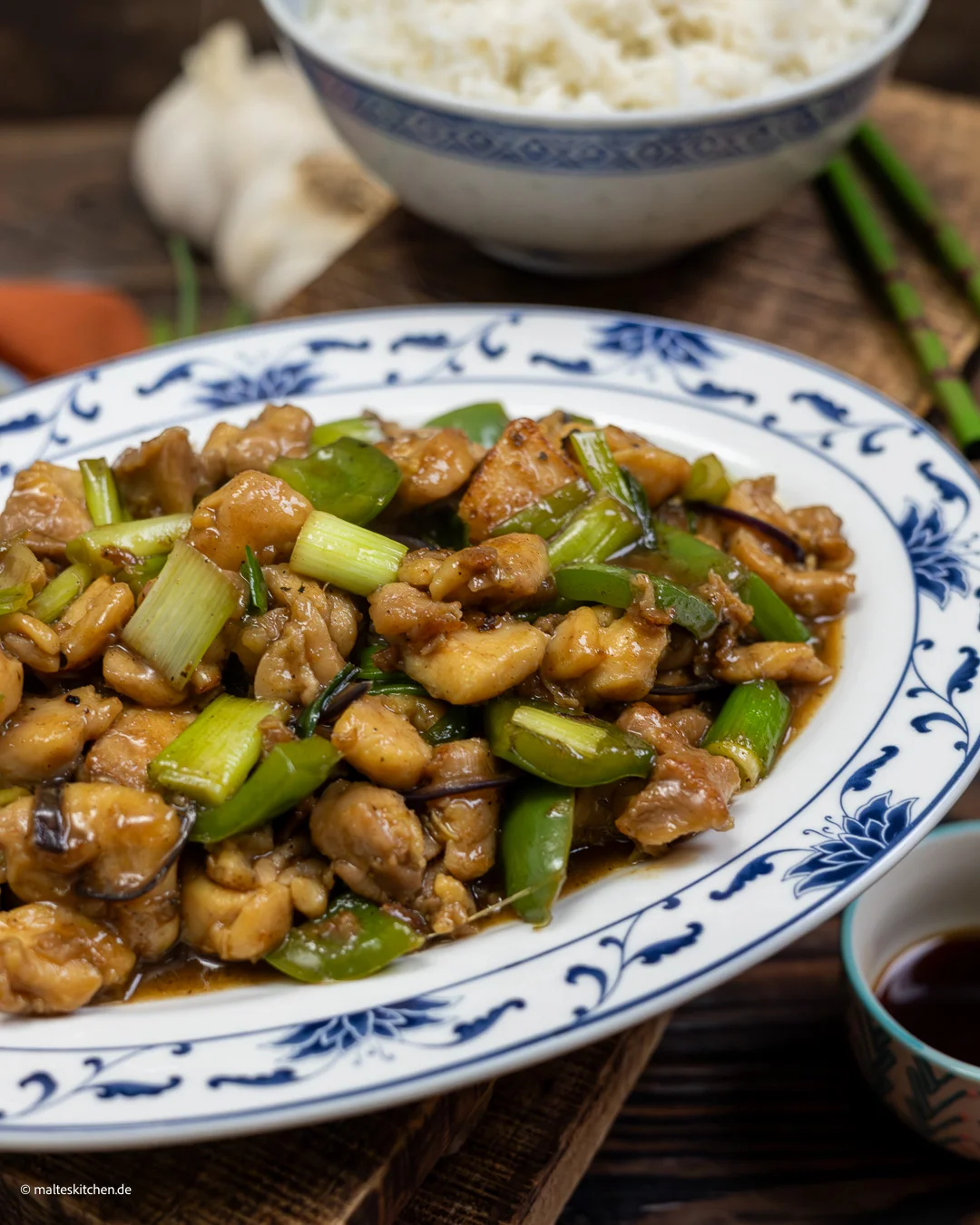 Zartes Hähnchen aus dem Wok.