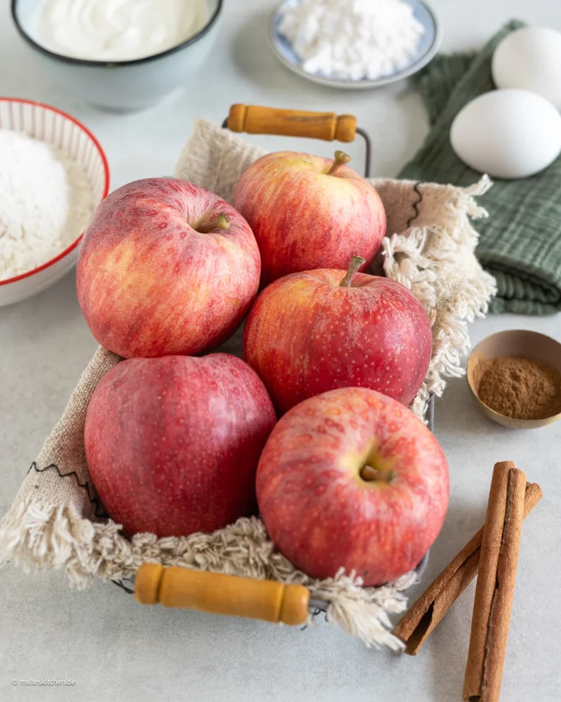 Äpfel für den Apfel-Schmand-Kuchen.