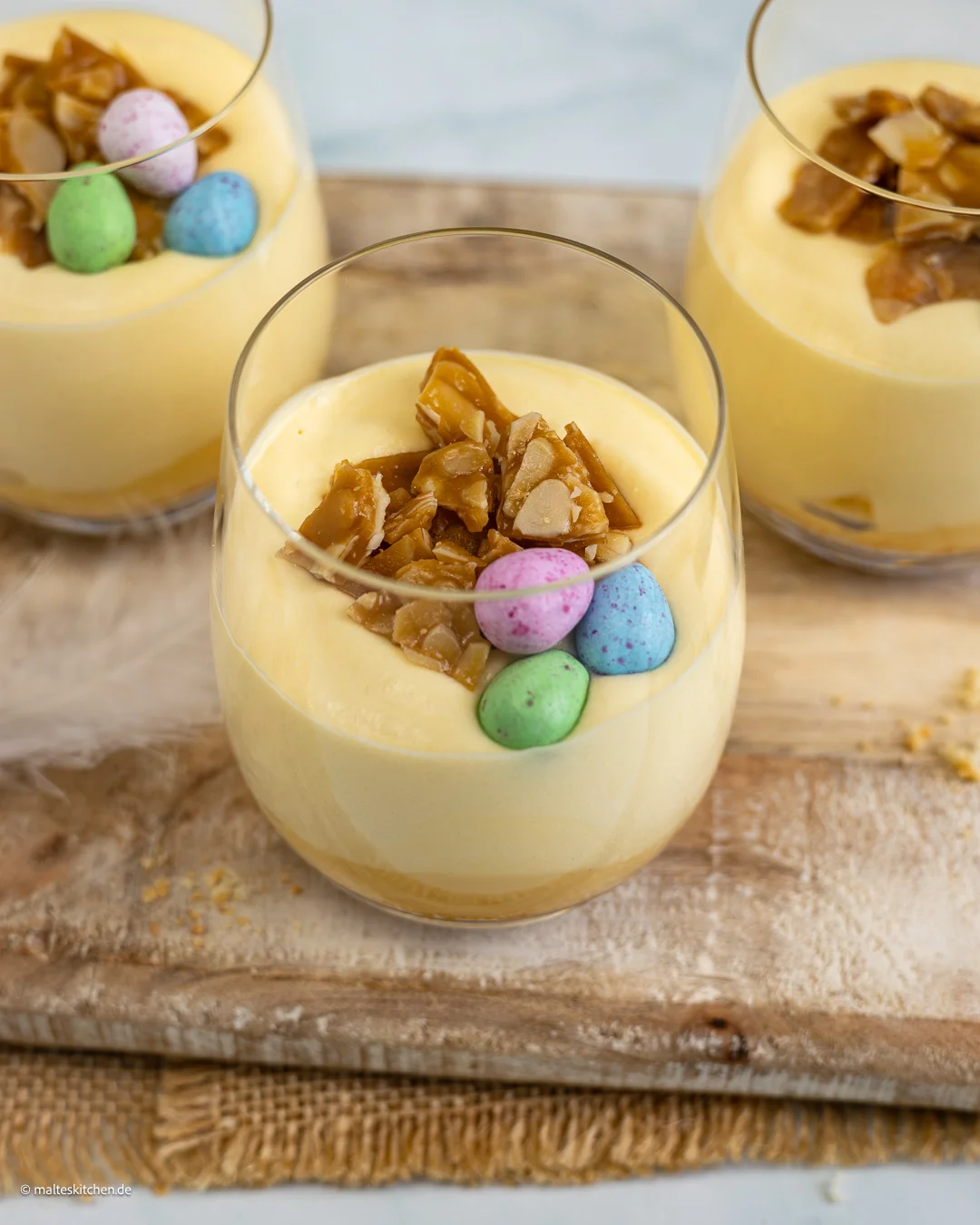 Eierlikörcreme im Glas.