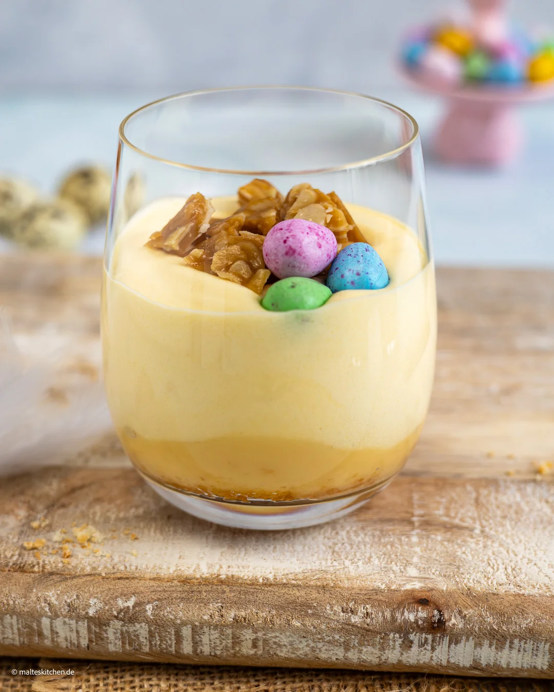 Leckeres Eierlikör-Dessert für Ostern.