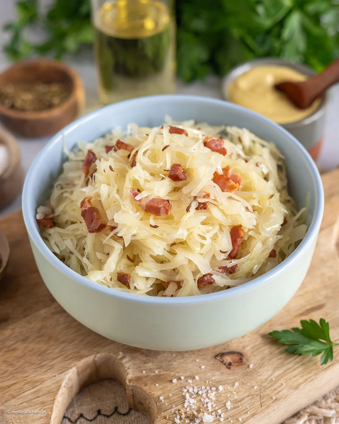Krautsalat mit Speck nach Omas Rezept