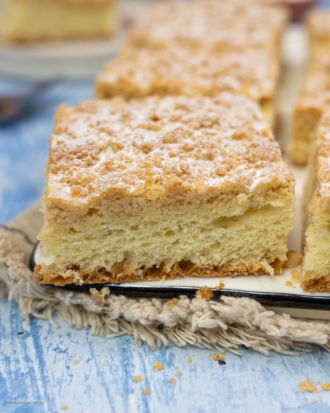 Leckerer Kuchen mit Streuseln vom Blech.