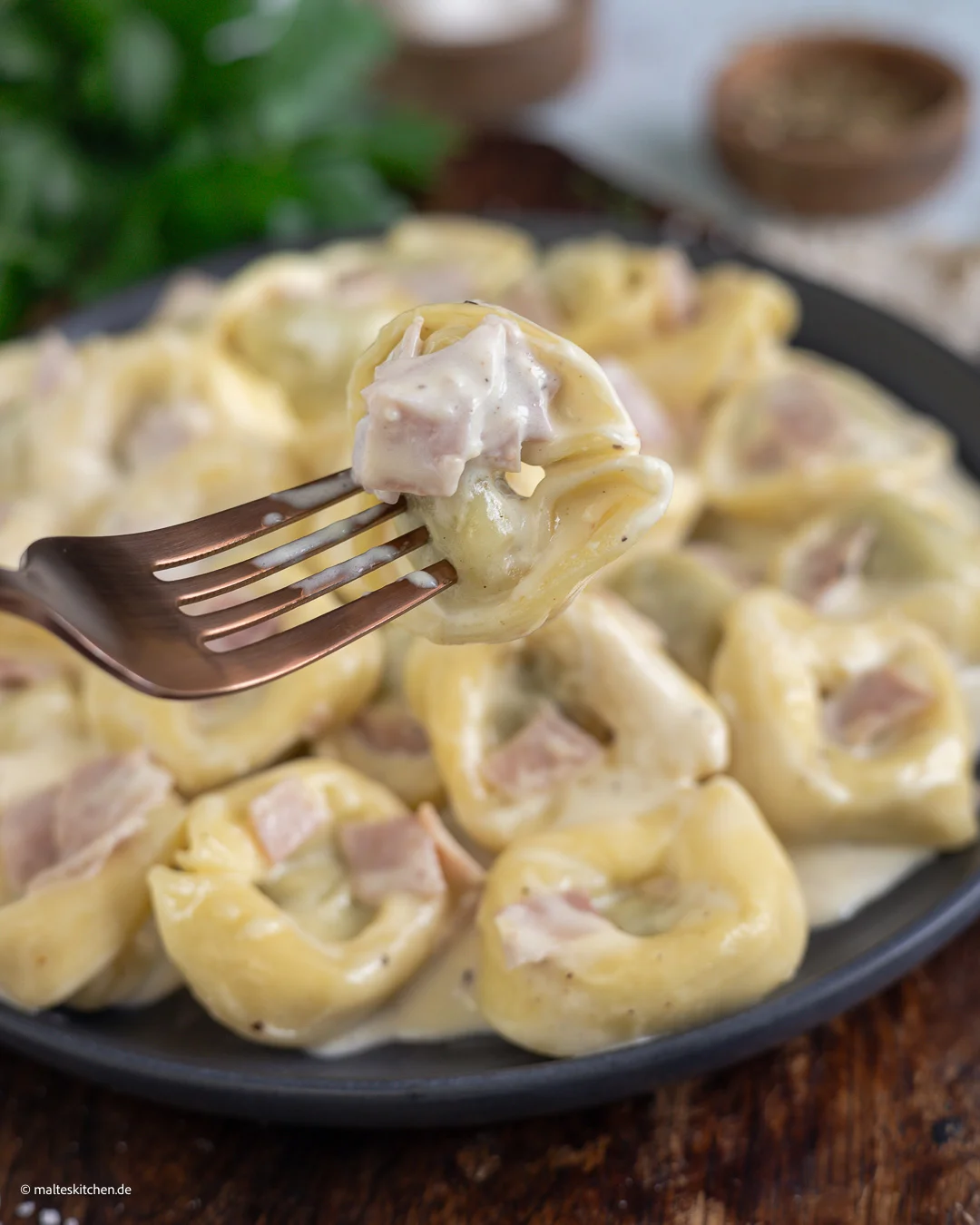 Nudeln in Schinken-Sahne-Soße