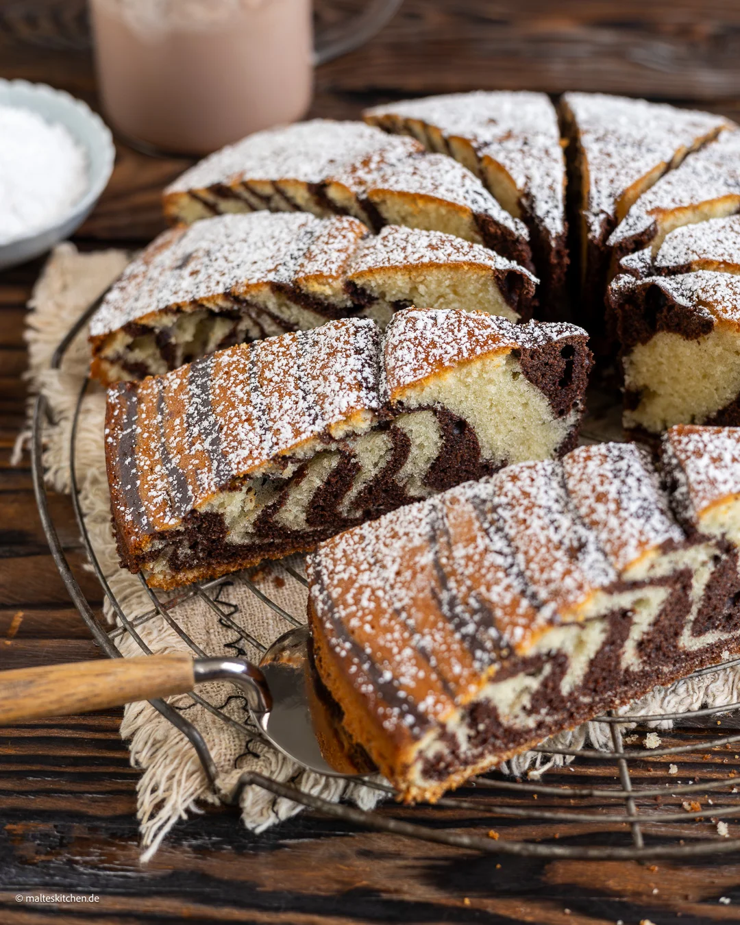 Marmorkuchen mit Zebrastreifen