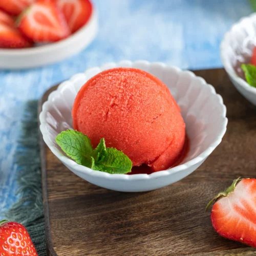 Erfrischendes Erdbeer-Sorbet.
