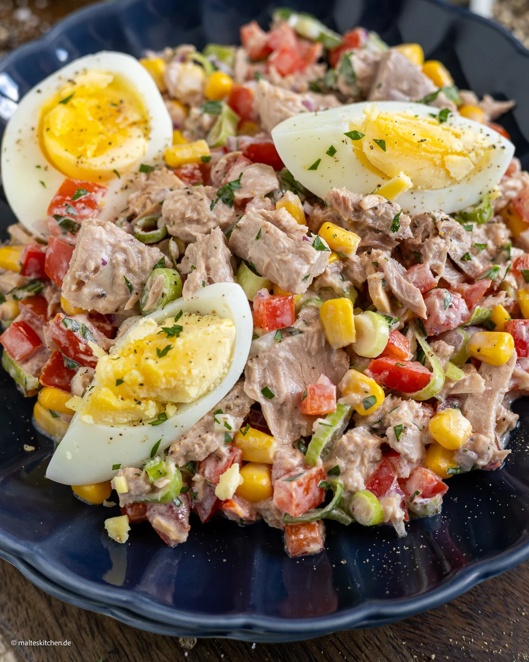 Thunfischsalat mit Paprika und Mais