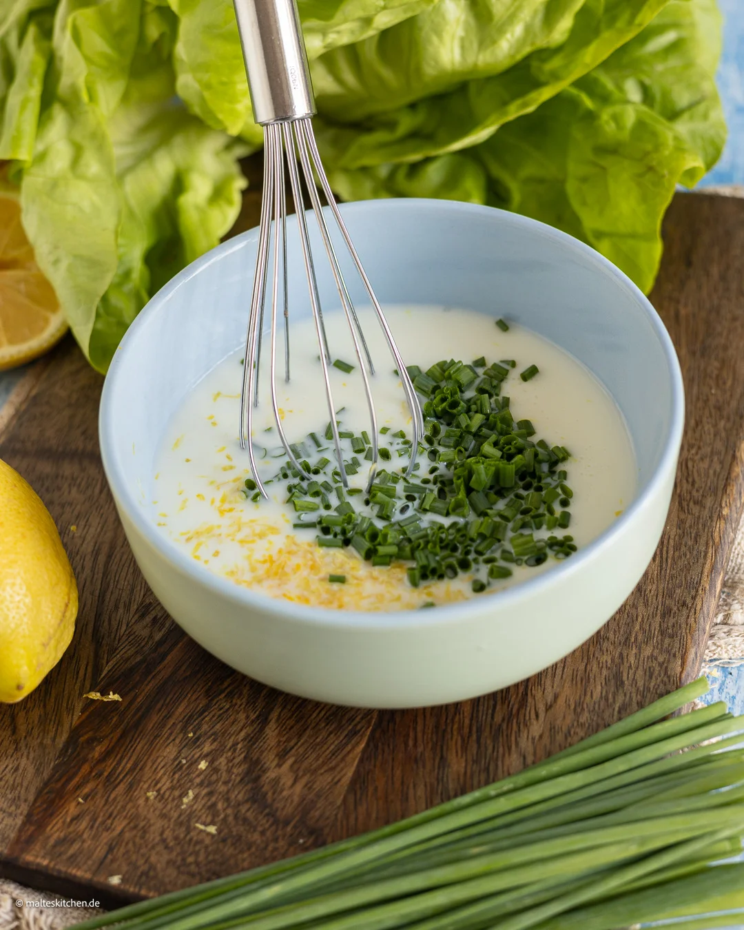 Zutaten für das Buttermilch-Zitronen-Dressing