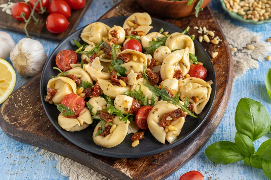 Tortellinisalat italienisch lecker