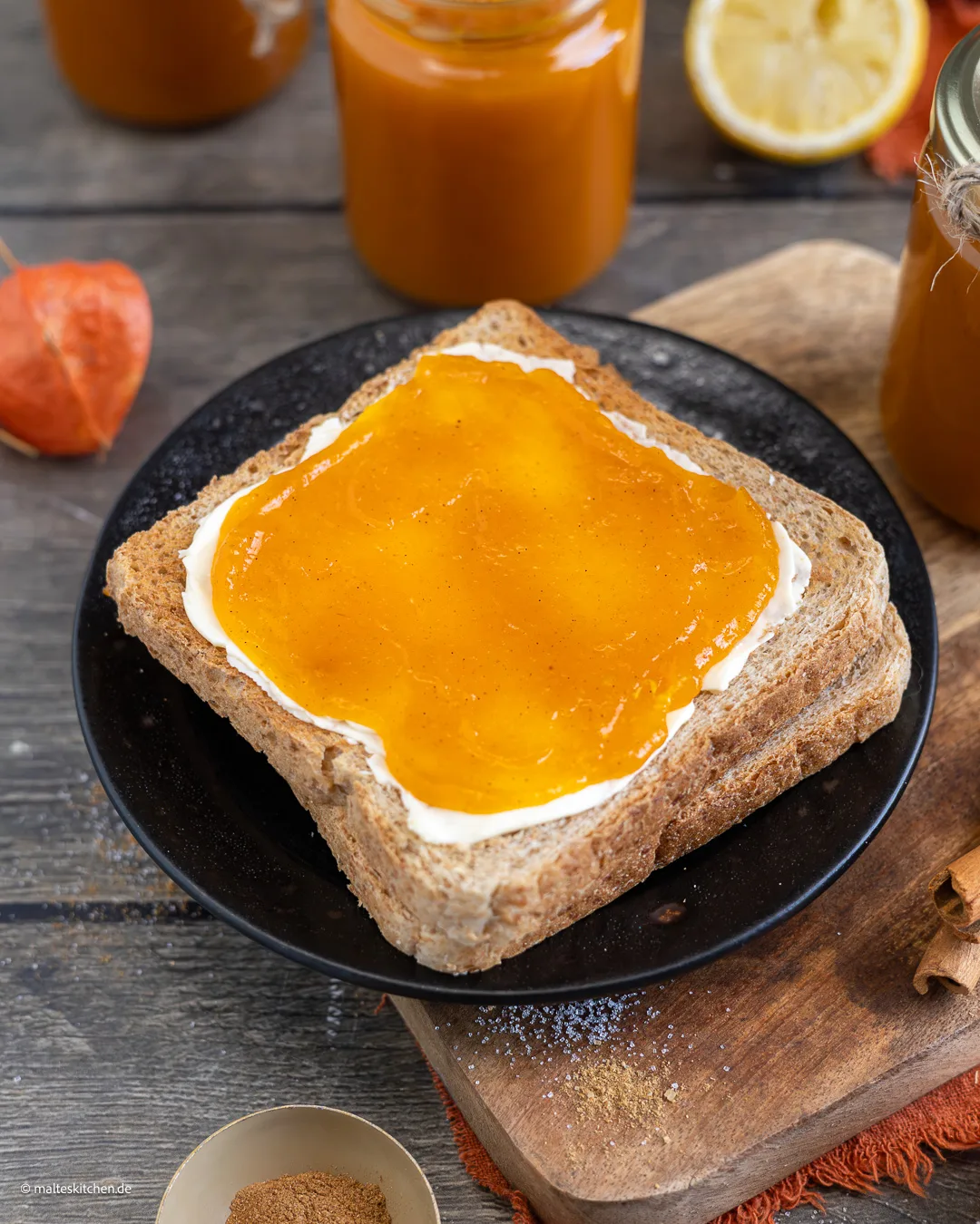 Kürbismarmelade mit Apfel, Zimt und Vanille