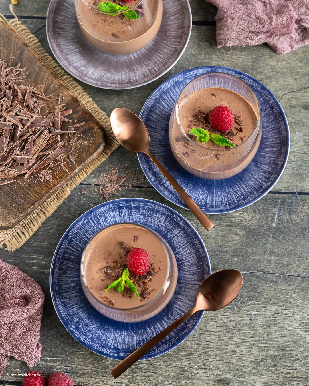 Mousse au Chocolat - luftig, cremig & herrlich schokoladig.
