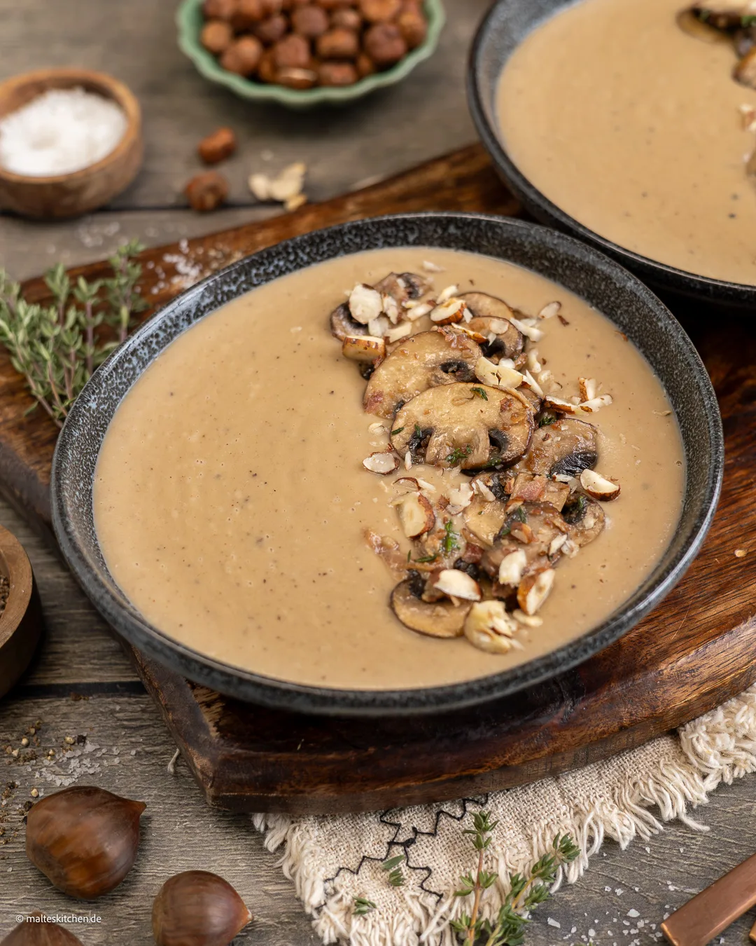 Maronensuppe mit gebratenen Pilzen & Haselnüssen