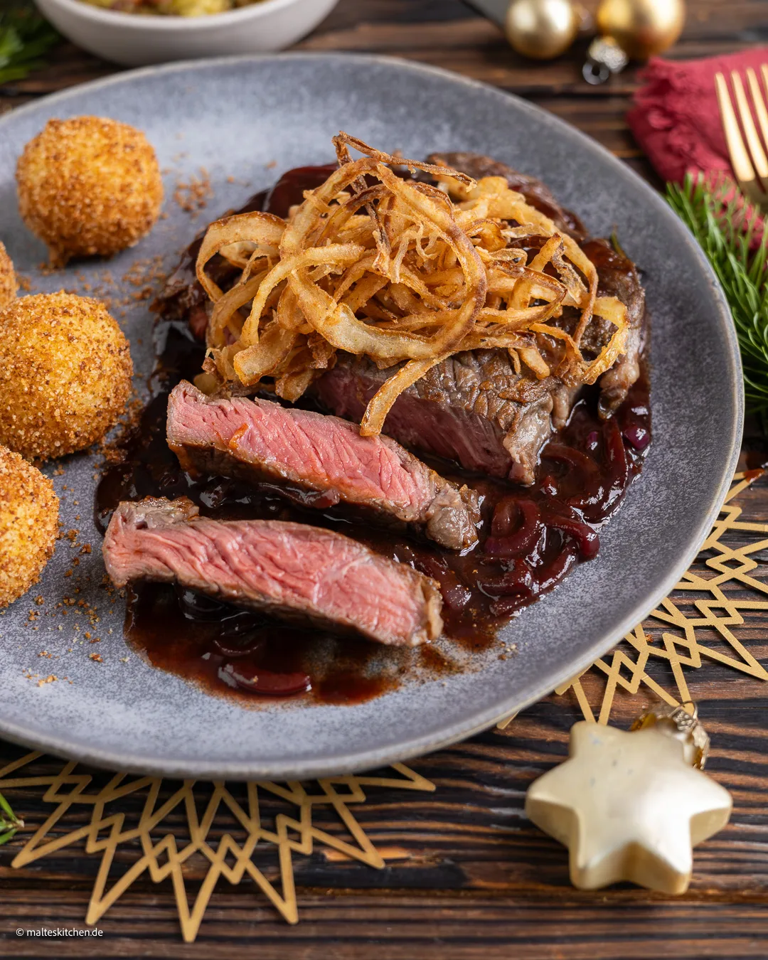 Super saftiger Zwiebelrostbraten.