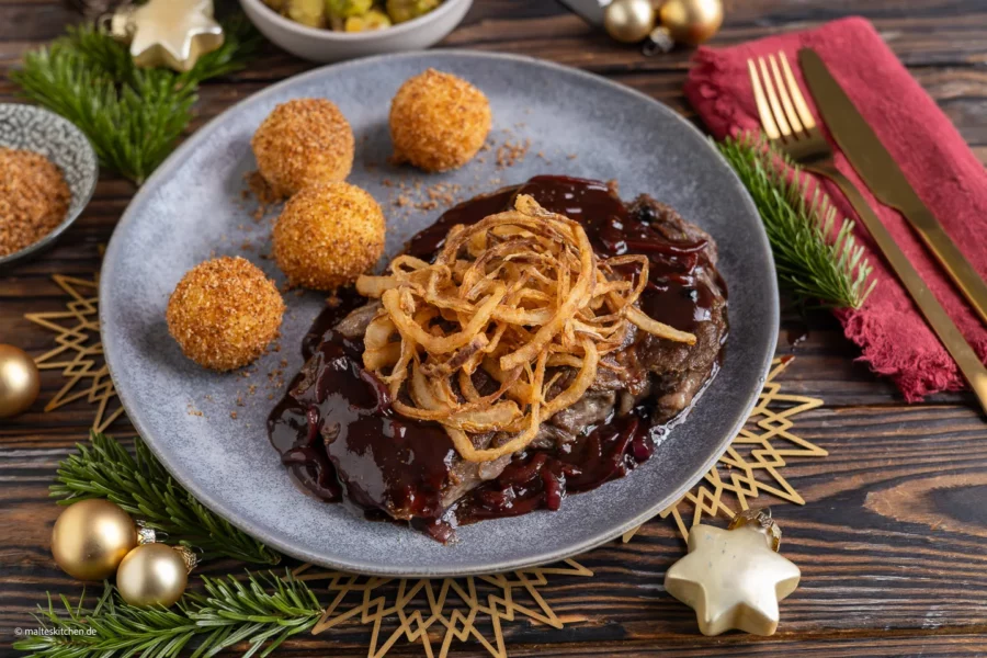 Weihnachtlicher Zwiebelrostbraten