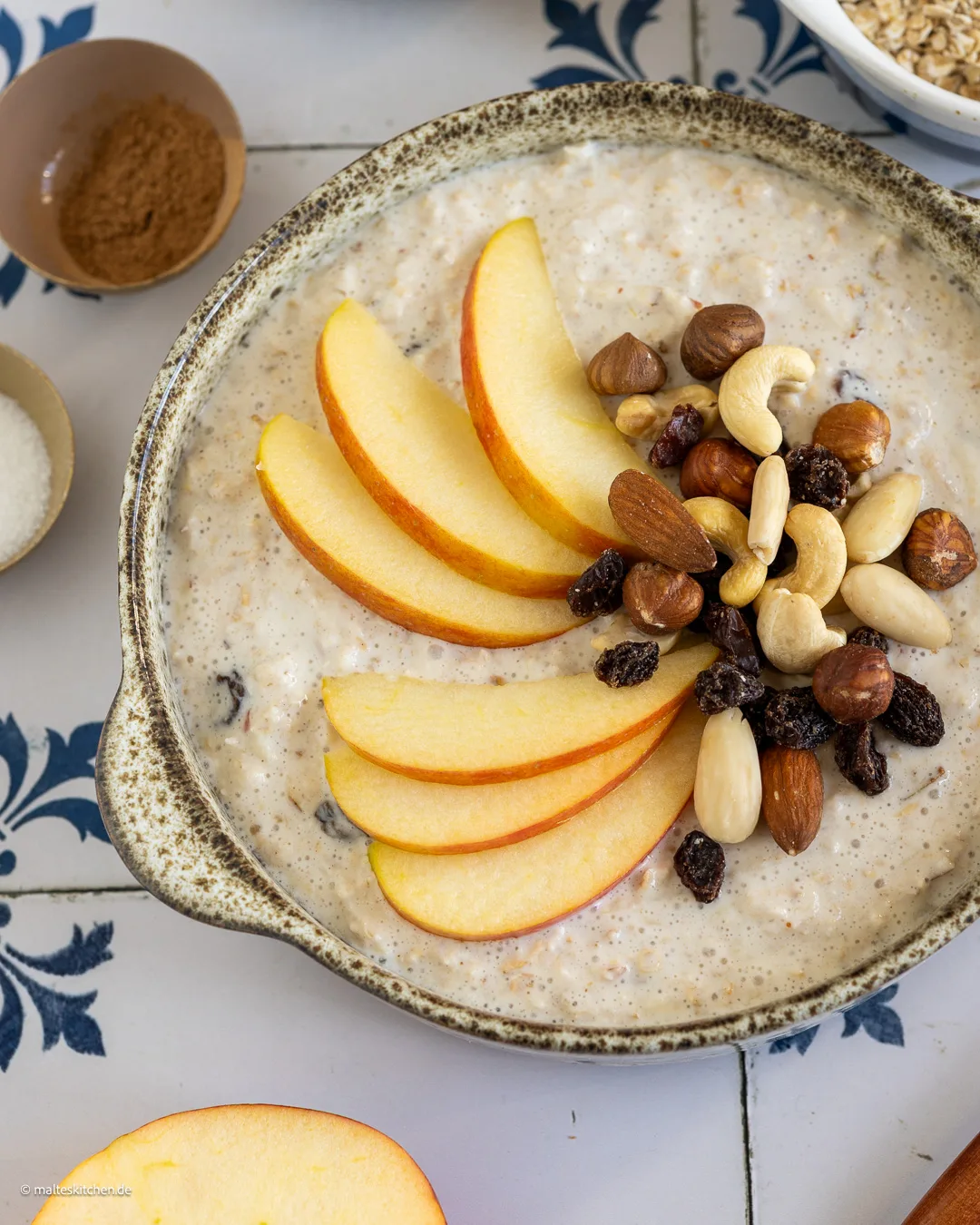Bircher Müsli mit Äpfeln udn Birnen