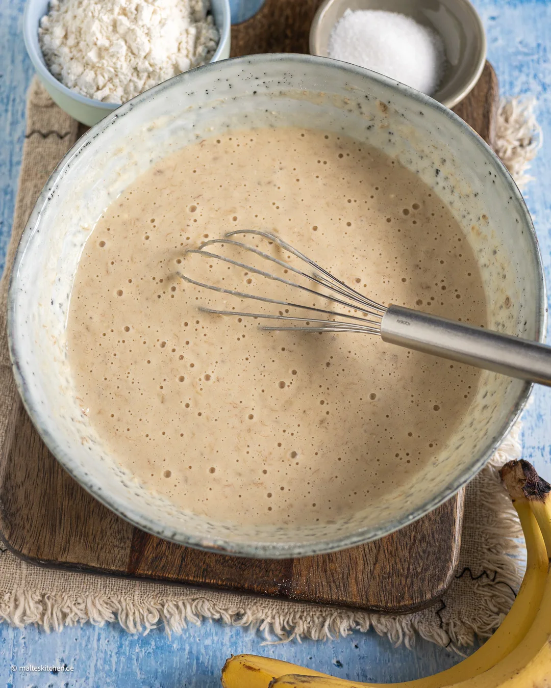 Teig für Bananen-Pancakes.
