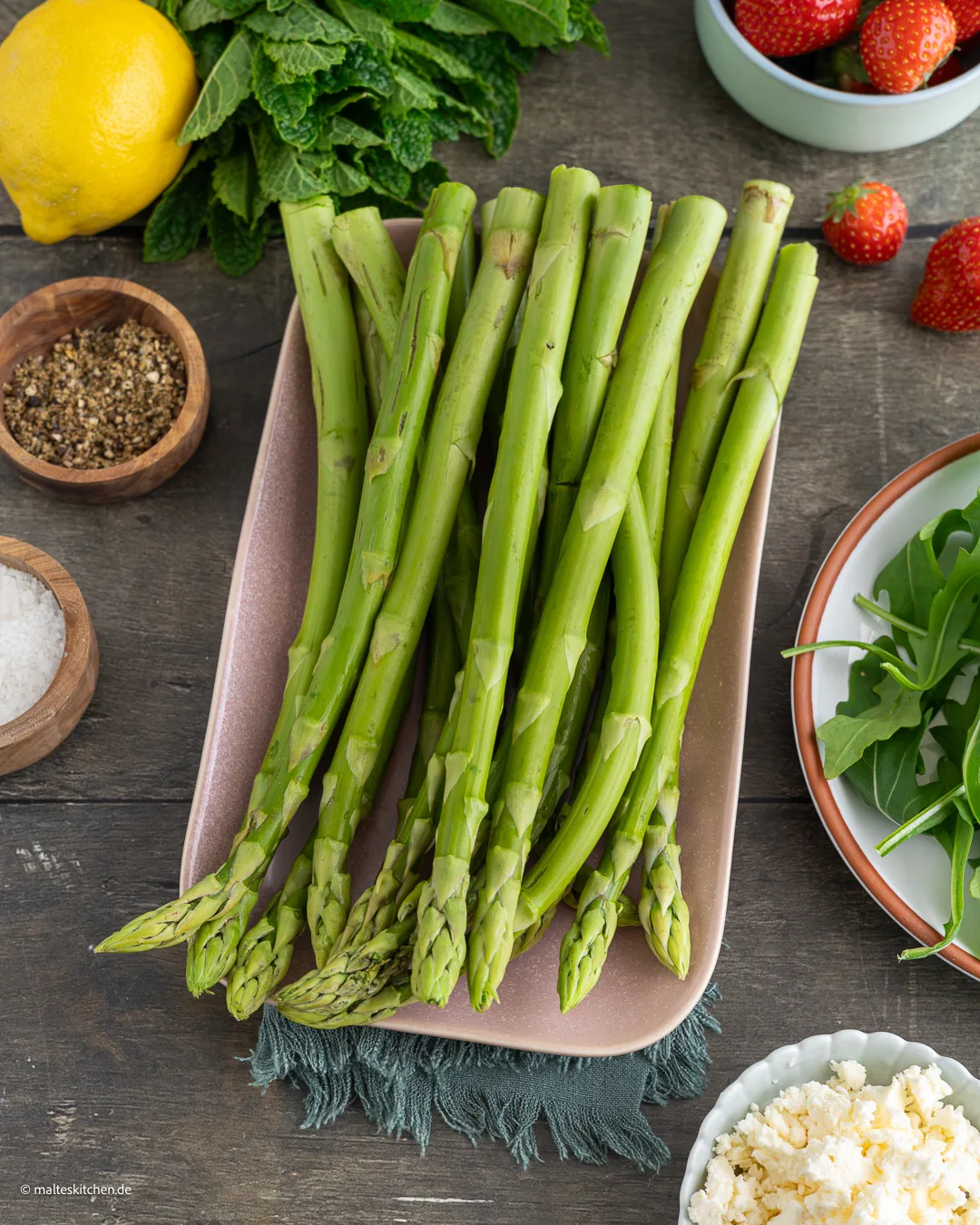 Grüner Spargel.