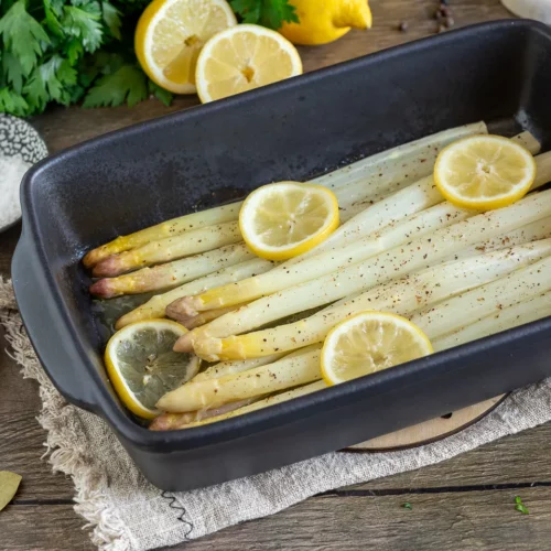 Leckerer Spargel aus dem Backofen.
