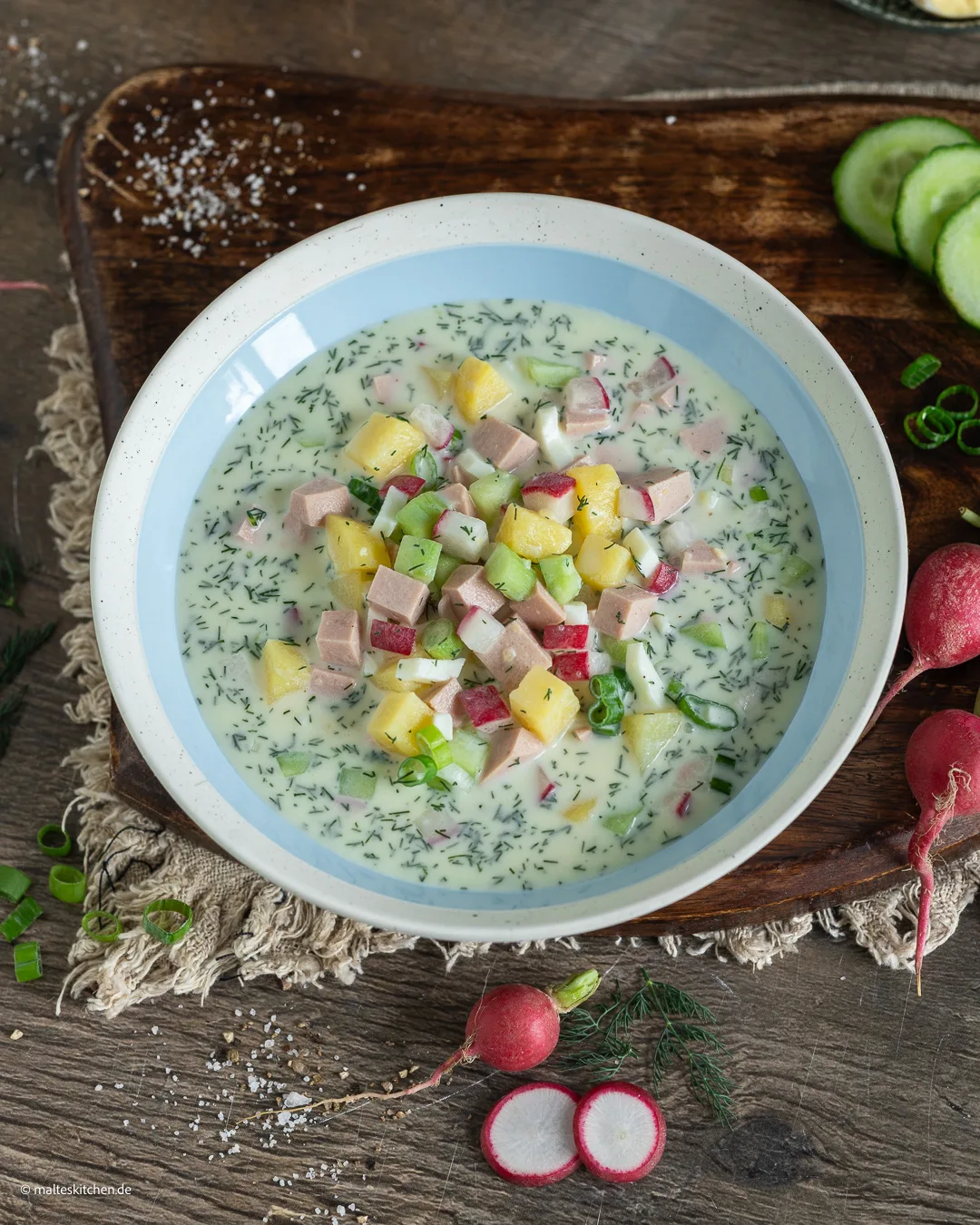 Russische Suppe für heiße Sommertage!