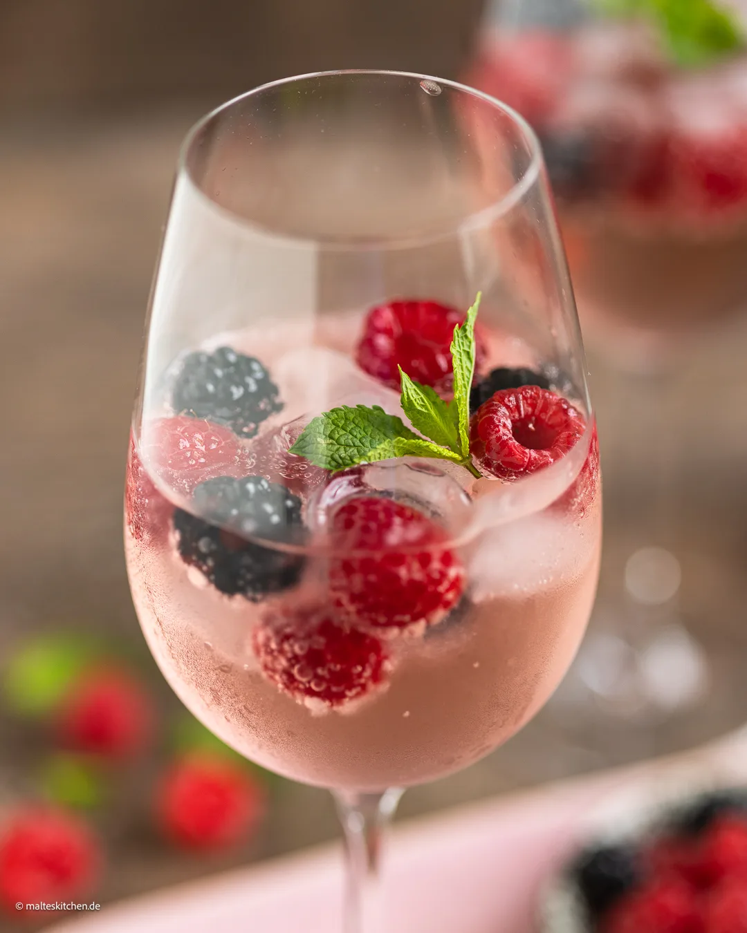 WildBerry Lillet Sommercocktail