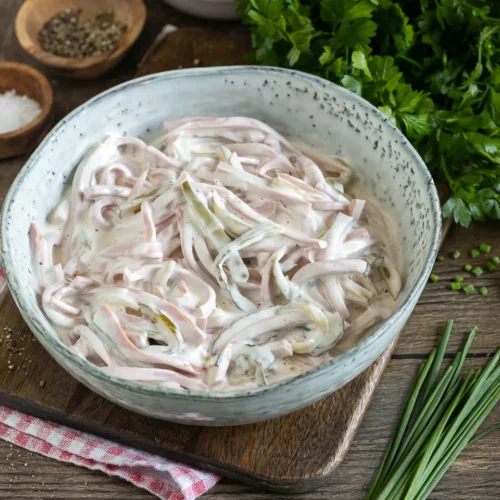 Omas leckerer Fleischsalat mit Mayonnaise