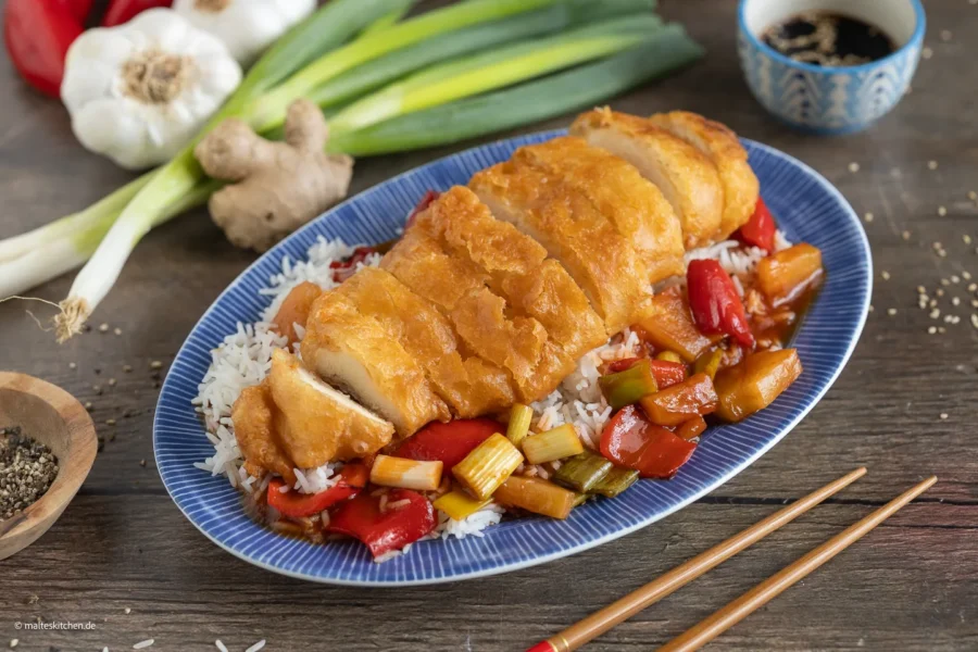Gebackenes Hähnchen auf chinesische Art