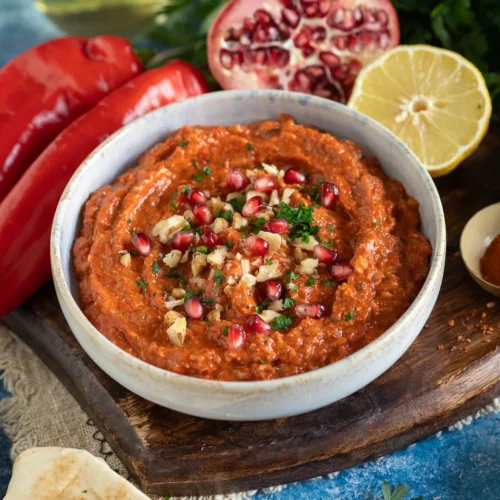 Köstliches Muhammara - türkischer Paprika Dip