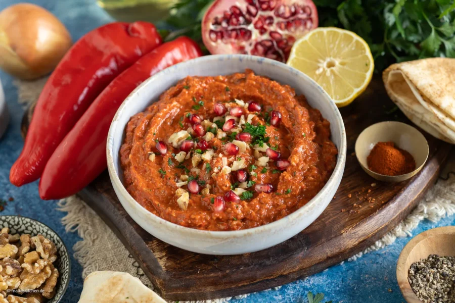 Köstliches Muhammara - türkischer Paprika Dip