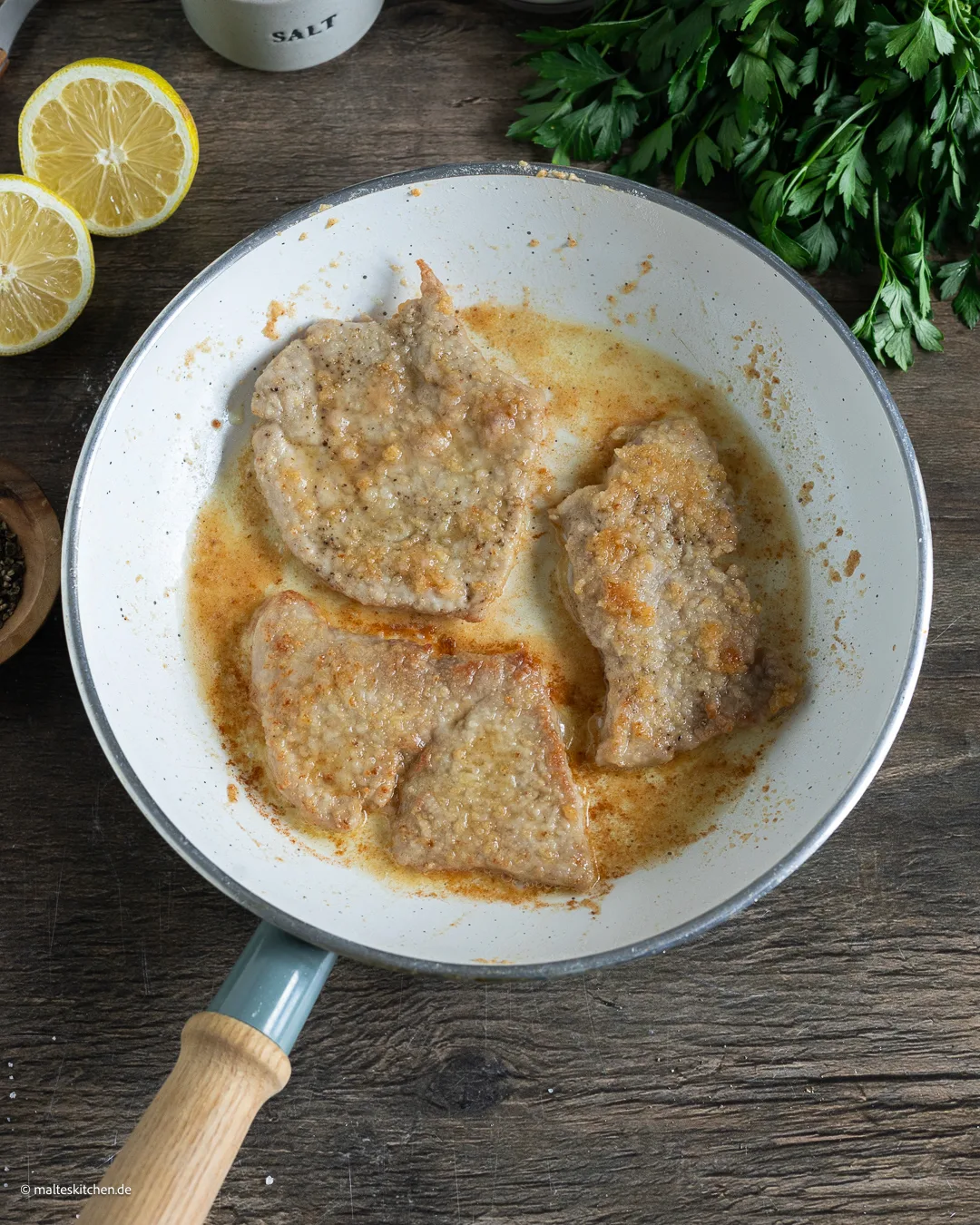 Schnitzel anbraten