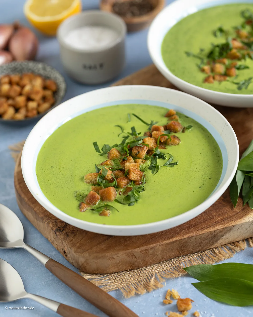 Suppe mit Bärlauch