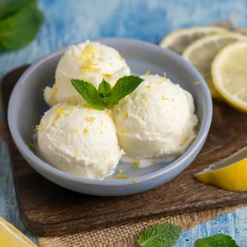Buttermilch-Zitronen-Eis aus der Ninja Creami
