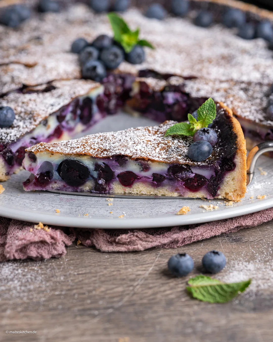 Kuchen mit Heidelbeeren und Mürbeteig