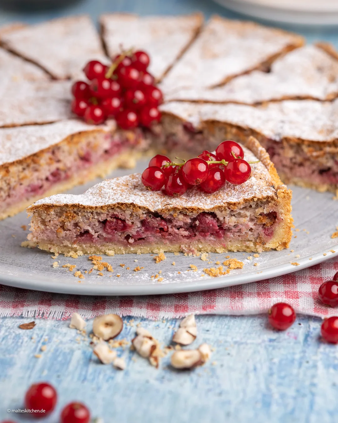 Omas Träubleskuchen mit Johannisbeeren