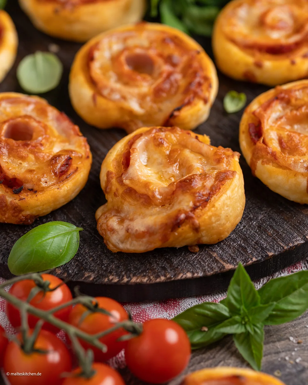 Pizzaschnecken aus Blätterteig