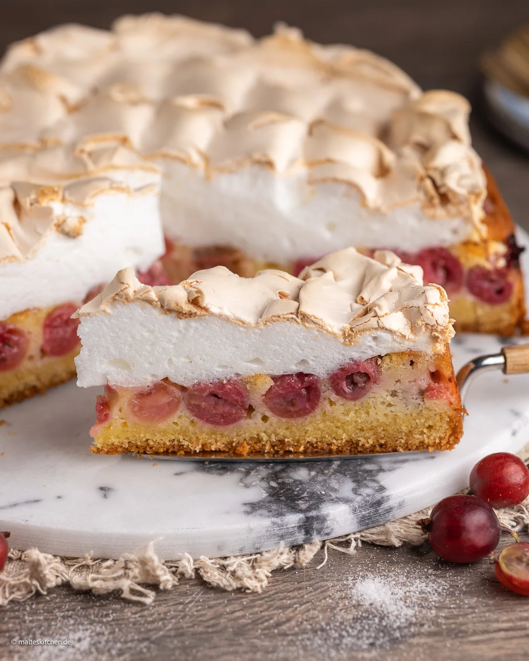 Stachelbeerkuchen mit Baiser